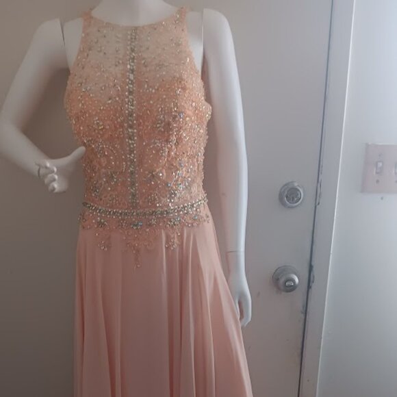 CINDERELLA DEVINE  PEACH LONG EMBELLISHED WITH SEQUINS/BEADS GOWN SIZE US 10 - Picture 1 of 11